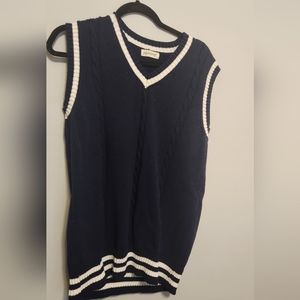 Navy V-Neck Pullover, XL